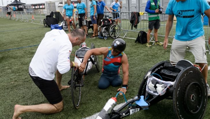 Un fantastico Alex Zanardi sotto le 9 ore all’IronMan di Barcellona - Foto 4 di 12