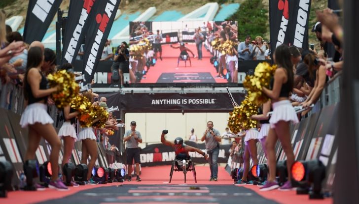Un fantastico Alex Zanardi sotto le 9 ore all’IronMan di Barcellona - Foto 10 di 12