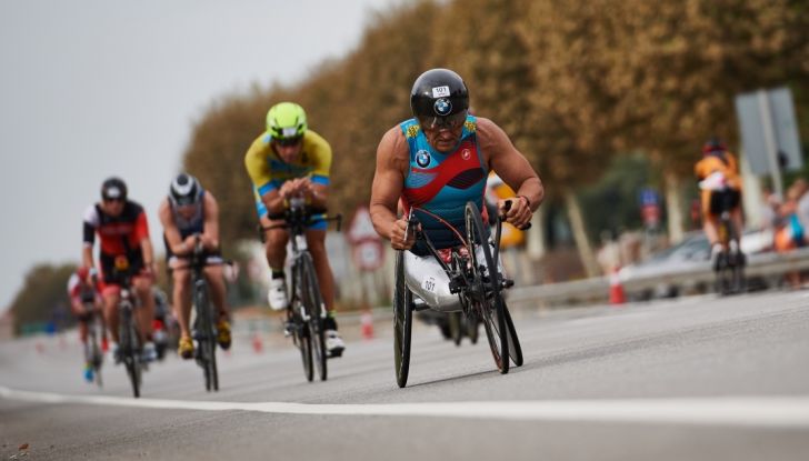 Un fantastico Alex Zanardi sotto le 9 ore all’IronMan di Barcellona - Foto 11 di 12