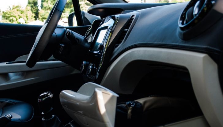 Prova su strada Renault Captur 2017: il crossover agile e spigliato - Foto 16 di 37