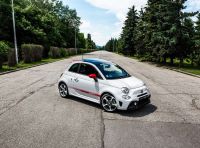 Fiat 500 Abarth 595 by Vilner, la piccola sportiva omaggia il tricolore