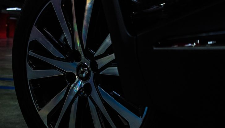 Prova su strada Renault Captur 2017: il crossover agile e spigliato - Foto 25 di 37