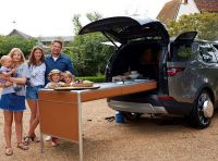 La Land Rover Discovery di Jamie Oliver è una cucina a 4 ruote