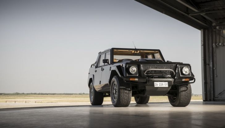 Il ritorno del Lamborghini LM002 in attesa del SUV Urus - Foto 3 di 27