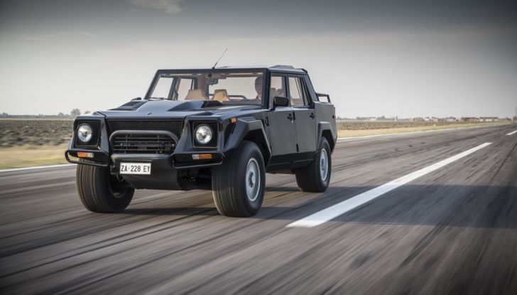 Il ritorno del Lamborghini LM002 in attesa del SUV Urus - Foto 2 di 27