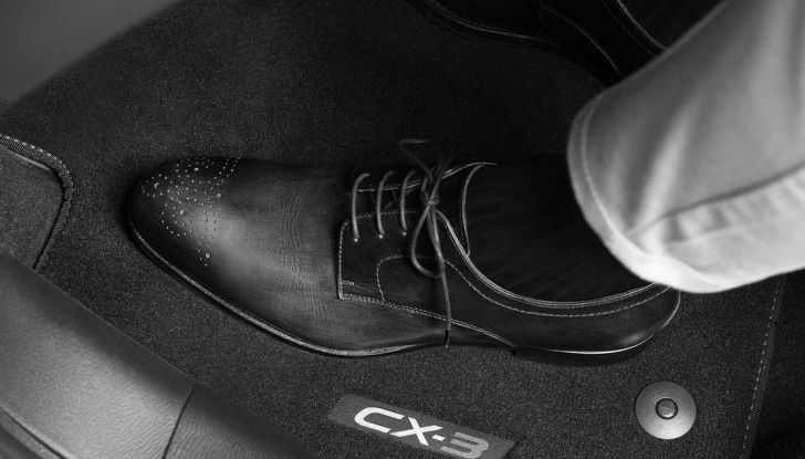 Mazda rende fashion la sua crossover CX-3 grazie a Pollini - Foto 26 di 26