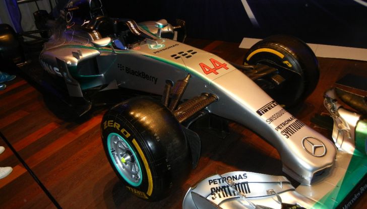 Nuova Mercedes Classe E Cabrio: Prova su strada, caratteristiche e prezzo - Foto 9 di 29