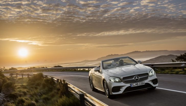 Nuova Mercedes Classe E Cabrio: Prova su strada, caratteristiche e prezzo - Foto 3 di 29