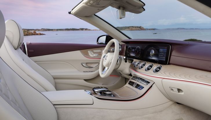 Nuova Mercedes Classe E Cabrio: Prova su strada, caratteristiche e prezzo - Foto 25 di 29