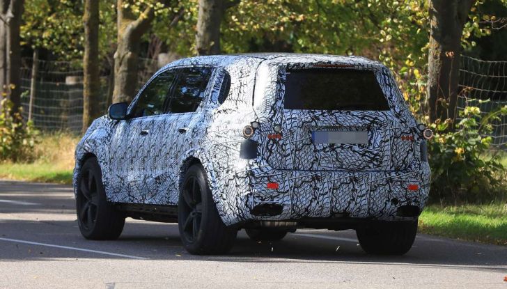 Mercedes GLS 2019, nuove immagini spia del maxi SUV - Foto 21 di 30