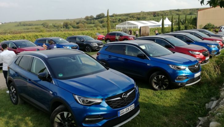 Opel Grandland X: test drive, caratteristiche e prezzi del crossover polivalente - Foto 7 di 25