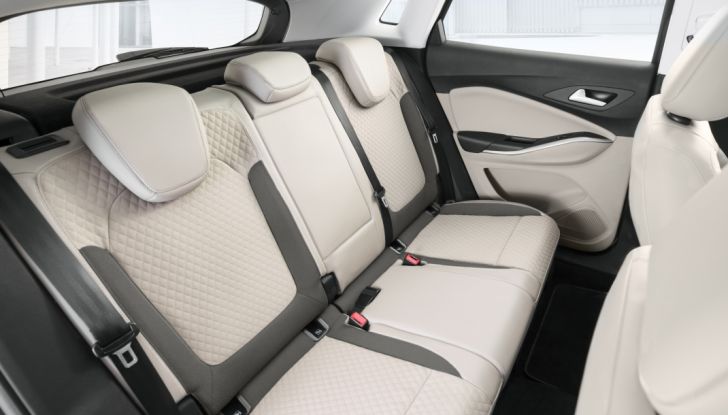 Opel Grandland X: test drive, caratteristiche e prezzi del crossover polivalente - Foto 19 di 25