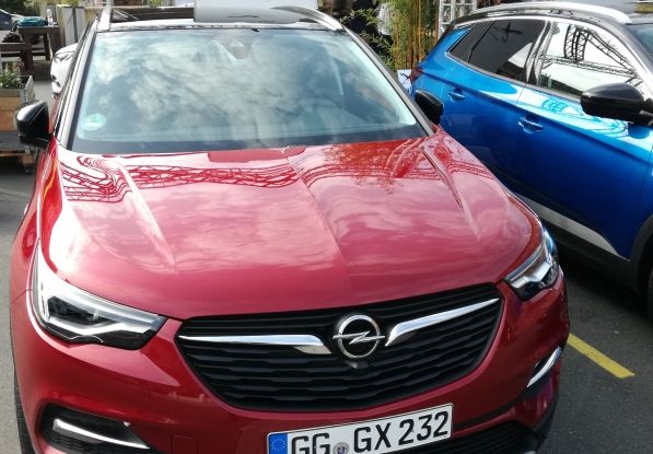 Opel Grandland X: test drive, caratteristiche e prezzi del crossover polivalente - Foto 22 di 25