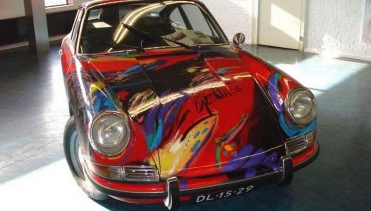Porsche 911 del 1966 incontra l’arte astratta - Foto 1 di 4