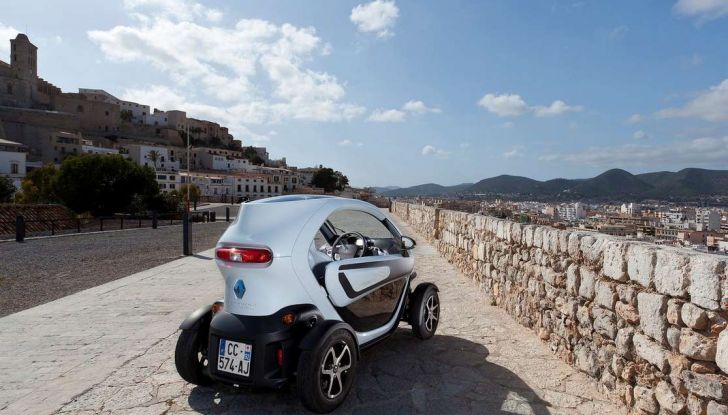 Alberghi e ristoranti possono usare una Renault Twizy grazie a Enegan - Foto 5 di 15