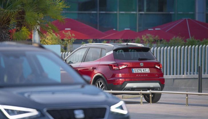 Seat Arona, la prova su strada del SUV compatto a Barcellona - Foto 33 di 48