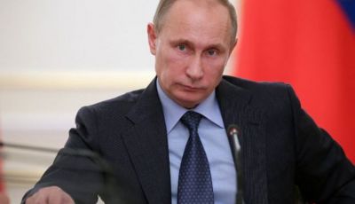 Vladimir Putin: guiderei una Tesla, ma l’elettrico non è ambientalista