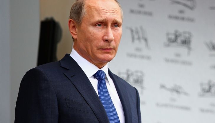 Vladimir Putin: guiderei una Tesla, ma l’elettrico non è ambientalista - Foto 8 di 14