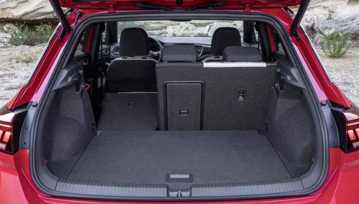 Volkswagen T-Roc 2017: prova su strada, caratteristiche e prestazioni - Foto 20 di 39