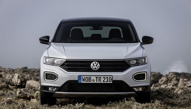 Volkswagen T-Roc 2017: prova su strada, caratteristiche e prestazioni - Foto 28 di 39