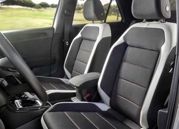 Volkswagen T-Roc 2017: prova su strada, caratteristiche e prestazioni - Foto 30 di 39