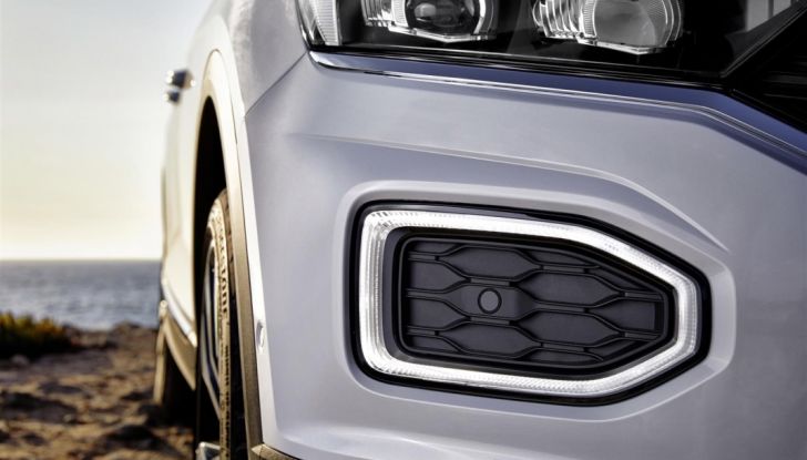 Volkswagen T-Roc 2017: prova su strada, caratteristiche e prestazioni - Foto 32 di 39