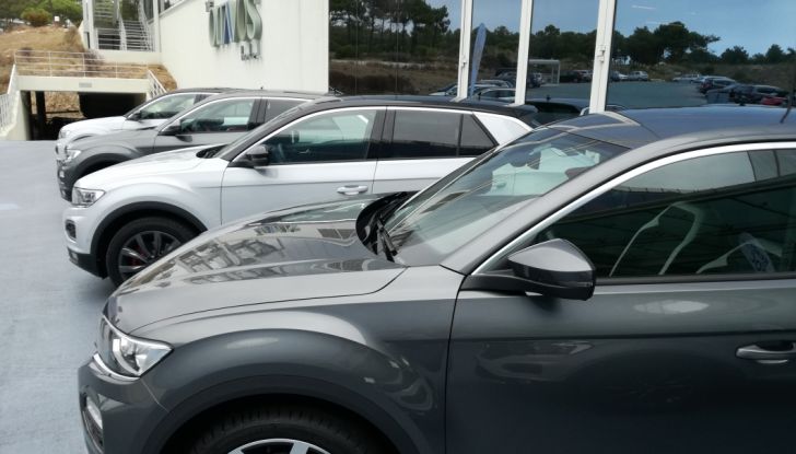 Volkswagen T-Roc 2017: prova su strada, caratteristiche e prestazioni - Foto 2 di 39