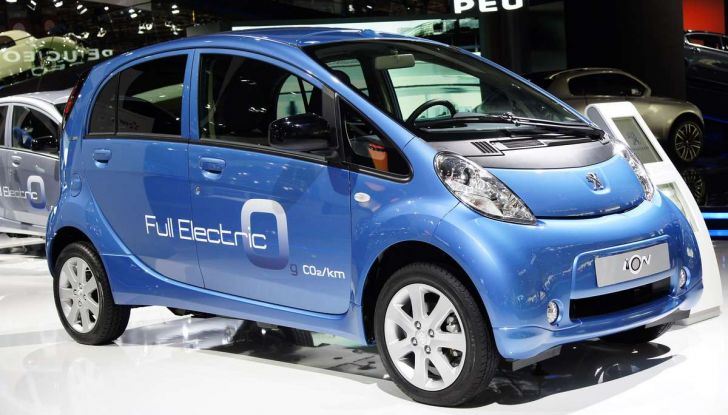 Batterie per auto elettriche in resina: l’idea dal Giappone - Foto 12 di 15