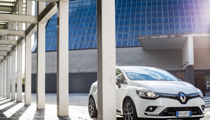 Renault Clio Duel la fashion car Berlina e Sporter sempre più glamour - Foto 10 di 29