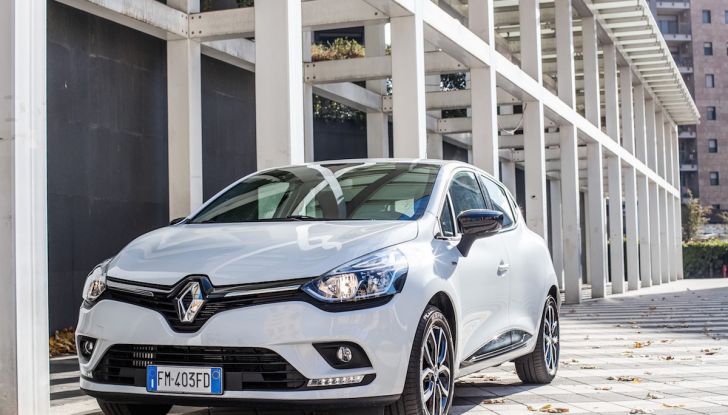 Renault Clio Duel la fashion car Berlina e Sporter sempre più glamour - Foto 19 di 29