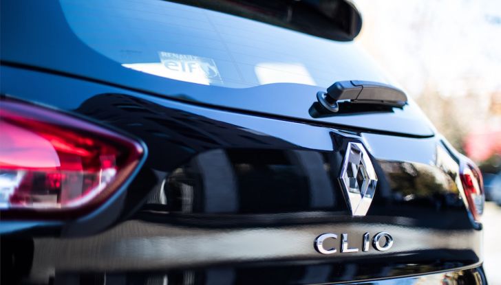 Renault Clio Duel la fashion car Berlina e Sporter sempre più glamour - Foto 23 di 29