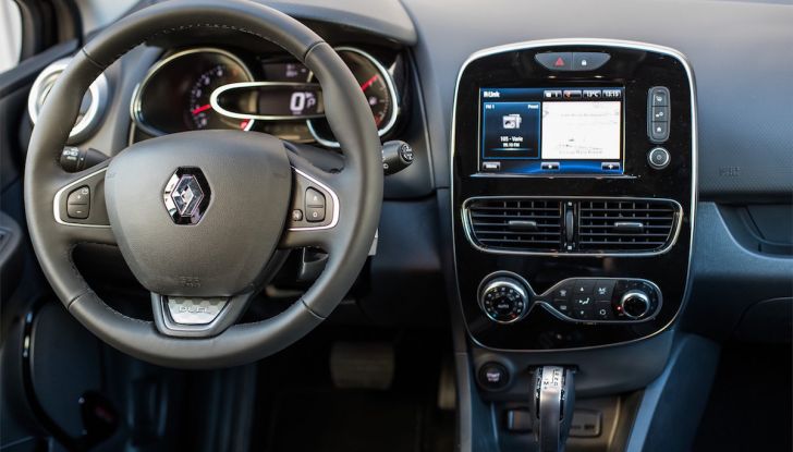 Renault Clio Duel la fashion car Berlina e Sporter sempre più glamour - Foto 26 di 29