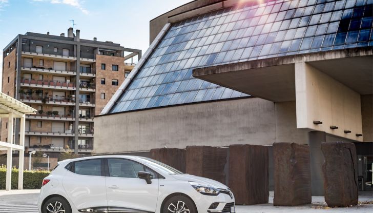 Renault Clio Duel la fashion car Berlina e Sporter sempre più glamour - Foto 4 di 29