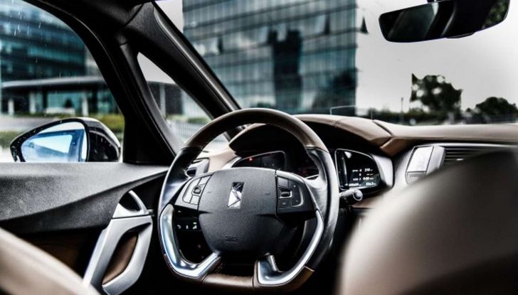 DS5 Prestige, lusso alla francese - Foto 14 di 16