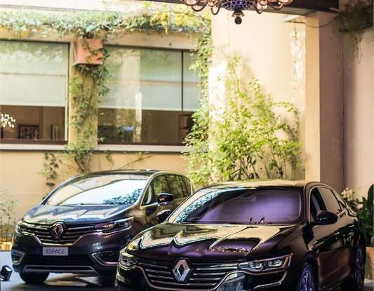 Renault, arrivano le versioni Executive per Espace e Talisman - Foto 7 di 10