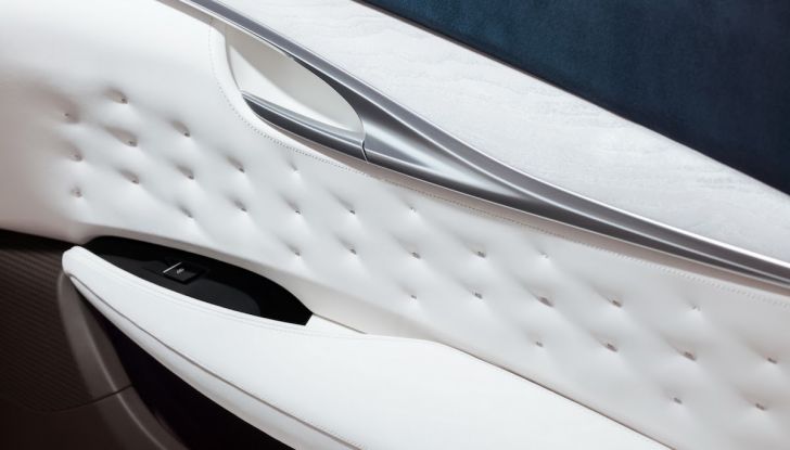 Infiniti QX50, il primo SUV con il turbo a compressione variabile - Foto 15 di 27