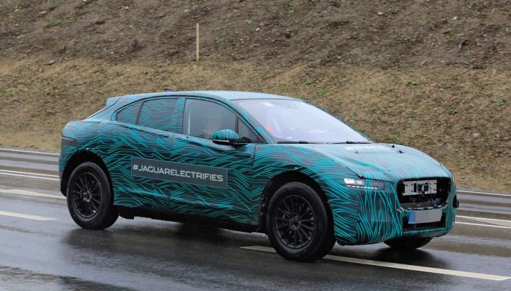 Jaguar I-PACE, test drive in Svezia del crossover elettrico - Foto 13 di 19