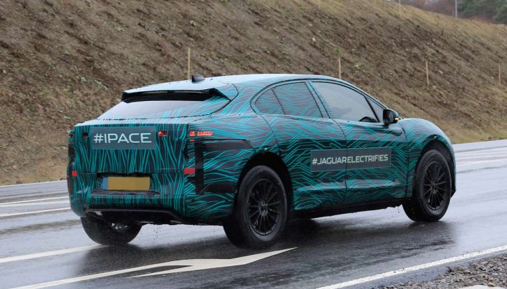 Jaguar I-PACE, test drive in Svezia del crossover elettrico - Foto 15 di 19