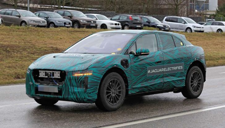 Jaguar I-PACE, test drive in Svezia del crossover elettrico - Foto 16 di 19