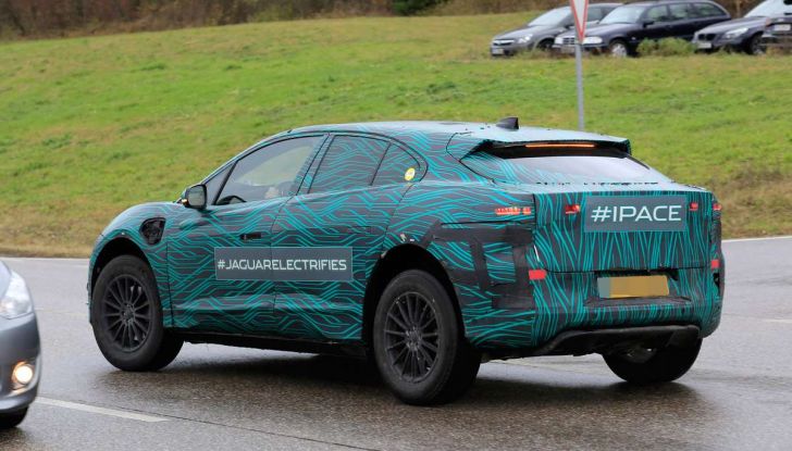 Jaguar I-PACE, test drive in Svezia del crossover elettrico - Foto 6 di 19