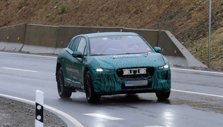 Jaguar I-PACE, test drive in Svezia del crossover elettrico - Foto 7 di 19