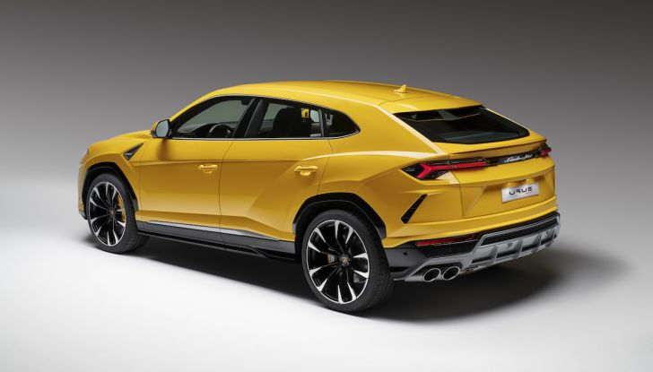 Lamborghini Urus Performante arriva nel 2021 - Foto 15 di 27