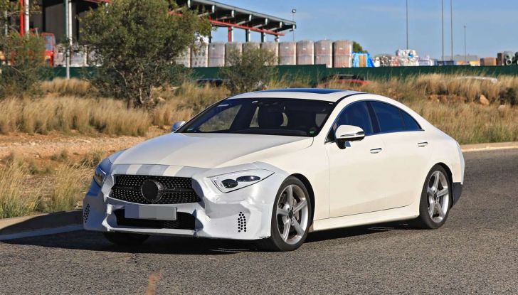 Mercedes CLS, immagini spia dei muletti della futura generazione - Foto 23 di 24
