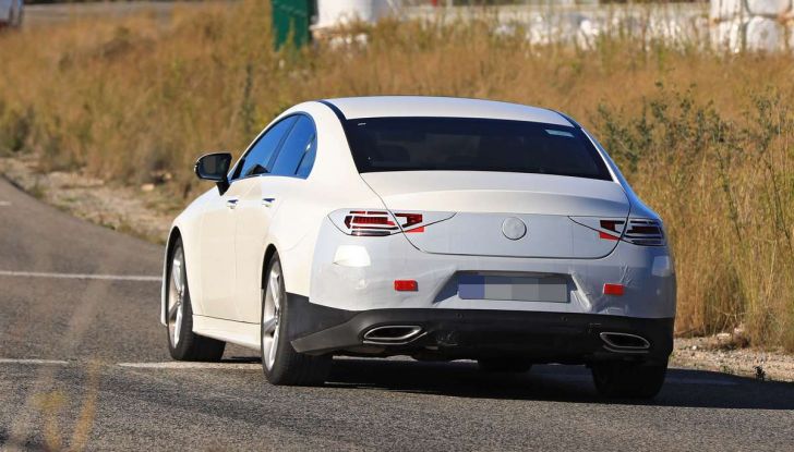 Mercedes CLS, immagini spia dei muletti della futura generazione - Foto 5 di 24