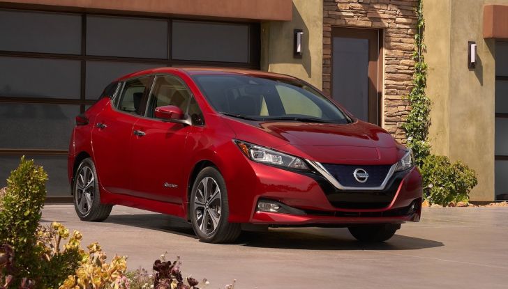 Nissan punta a 1 milione di auto elettriche entro il 2022 - Foto 8 di 12