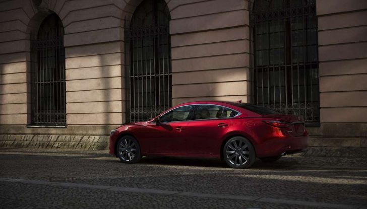 Nuova Mazda 6 2018, ancora più premium - Foto 9 di 14
