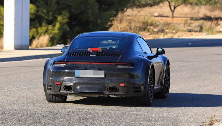 Nuova Porsche 911 Turbo 2019, primi test su strada - Foto 12 di 12