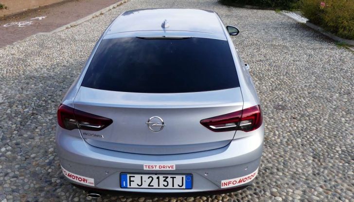 Opel Insignia Grand Sport Innovation 2.0 CDTI 170cv S&S prova su strada - Foto 33 di 34