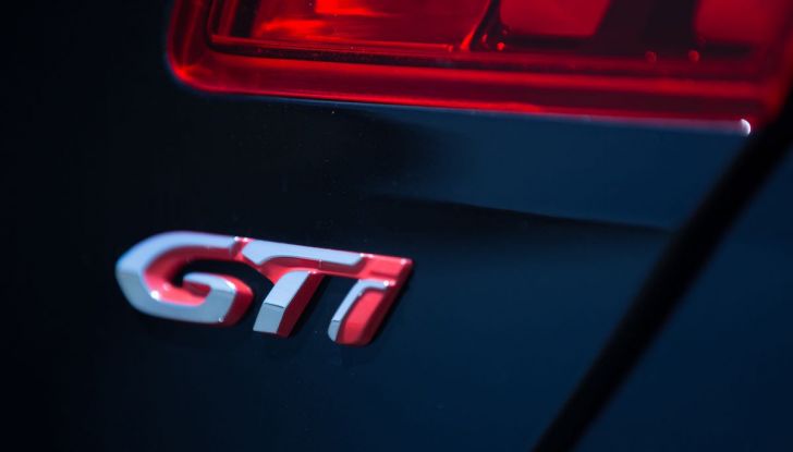 La nuova Peugeot 308 GTi by PS con Peugeot & Friends - Foto 11 di 26