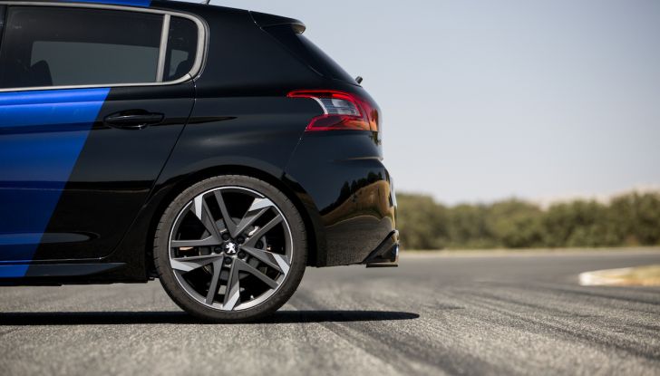 La nuova Peugeot 308 GTi by PS con Peugeot & Friends - Foto 5 di 26